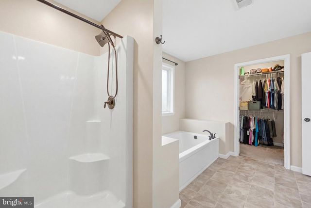 15 BRANSON CT, Inwood, WV 25428