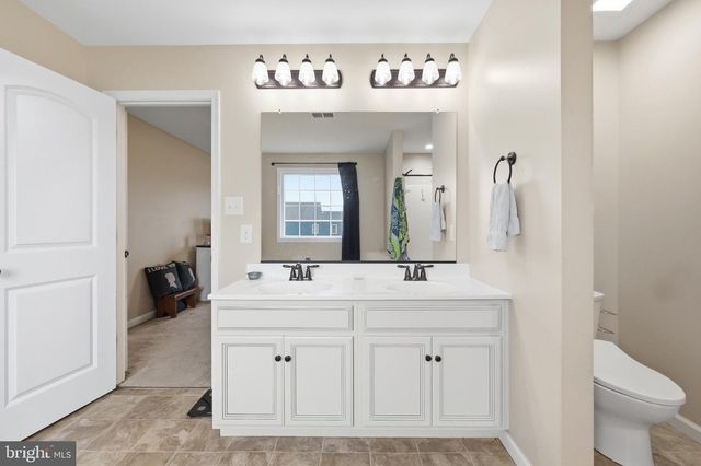 15 BRANSON CT, Inwood, WV 25428