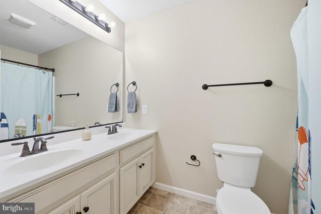 15 BRANSON CT, Inwood, WV 25428