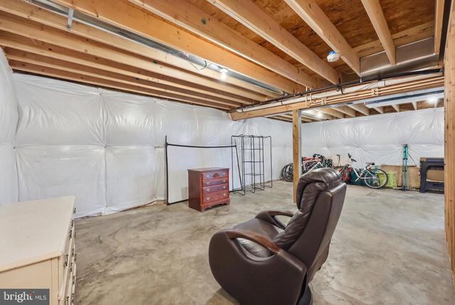 15 BRANSON CT, Inwood, WV 25428