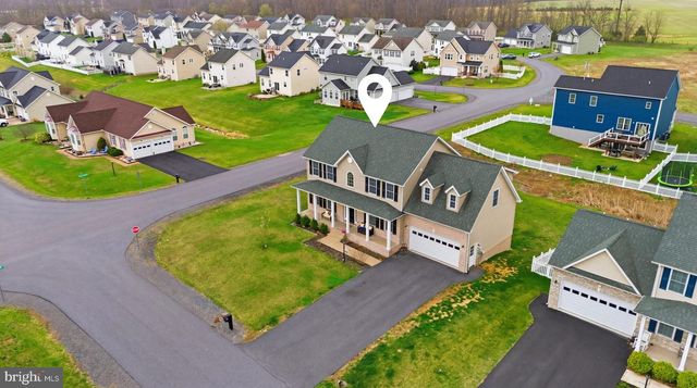 15 BRANSON CT, Inwood, WV 25428