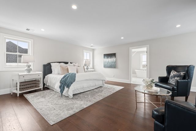 11 Wyndemere Lane, Natick, MA 01760