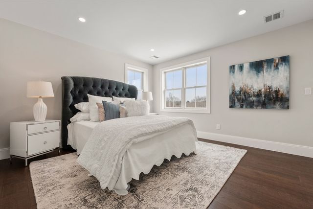 11 Wyndemere Lane, Natick, MA 01760