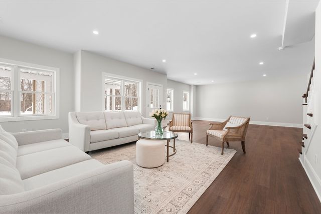 11 Wyndemere Lane, Natick, MA 01760