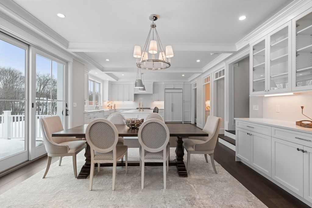 11 Wyndemere Lane, Natick, MA 01760