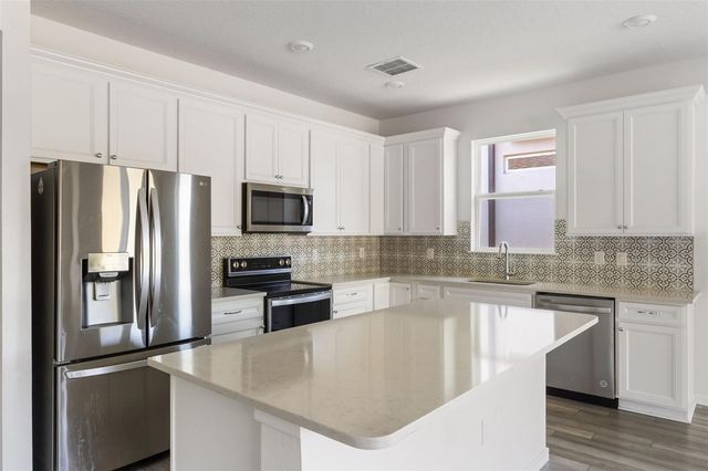 36887 HIGHLAND MEADOWS COURT, Zephyrhills, FL 33542