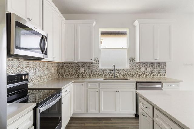 36887 HIGHLAND MEADOWS COURT, Zephyrhills, FL 33542