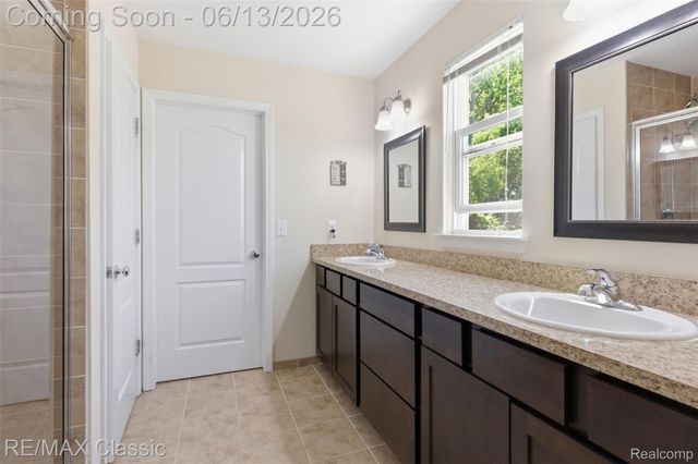 7946 Russell Drive, Westland, MI 48185
