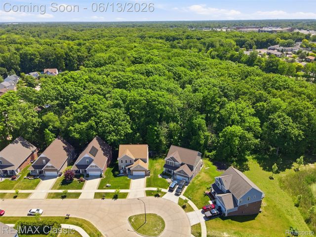 7946 Russell Drive, Westland, MI 48185