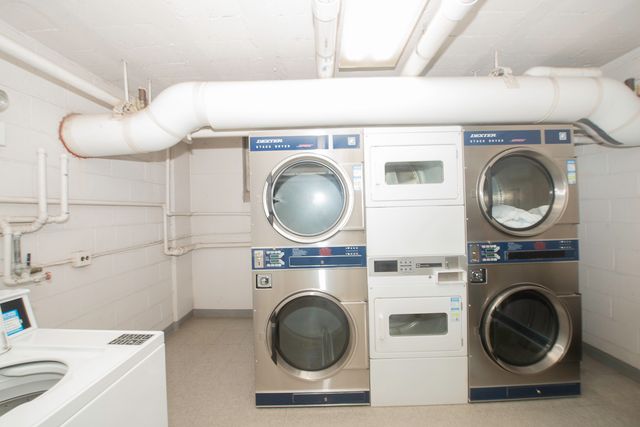 5801 N SHERIDAN Road 18C, Chicago, IL 60660