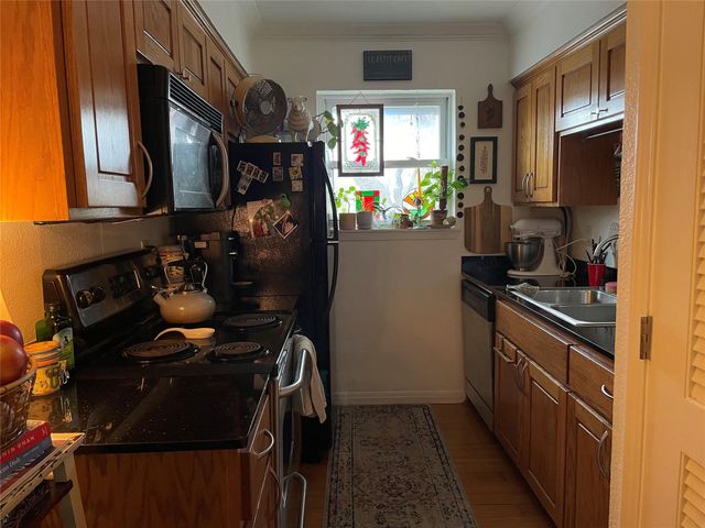 900 S Lamar BLVD 303, Austin, TX 78704