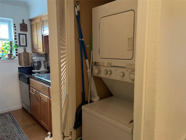 900 S Lamar BLVD 303, Austin, TX 78704