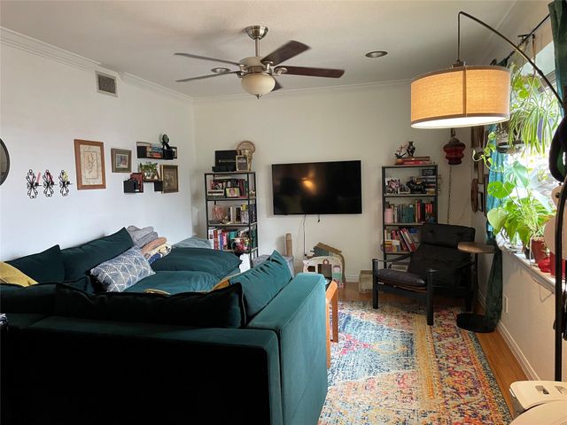 900 S Lamar BLVD 303, Austin, TX 78704