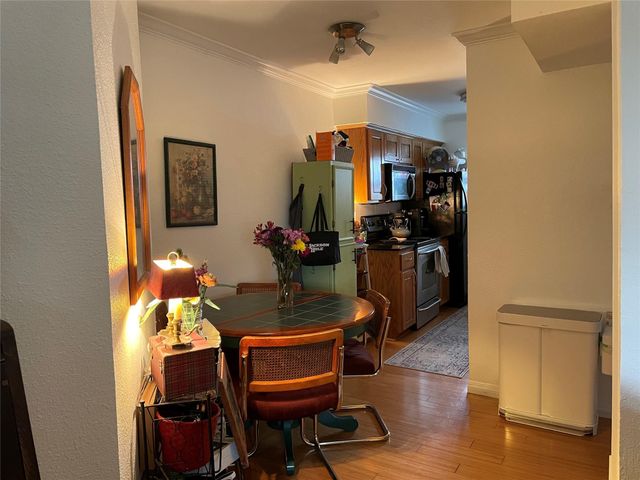 900 S Lamar BLVD 303, Austin, TX 78704