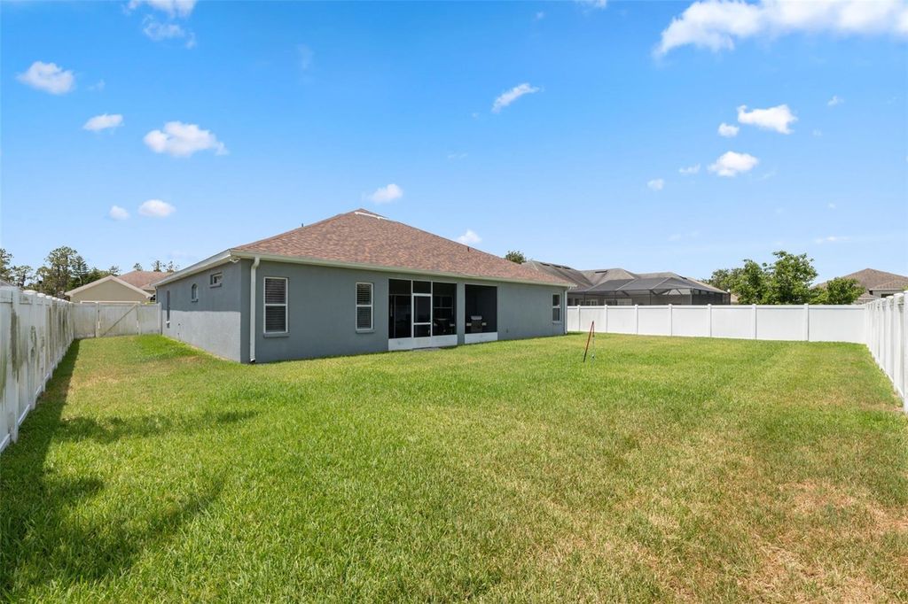 Image 28 of property listing at 2822 SEYMORE STREET, Lakeland, FL 33813