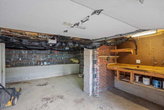 2718 Peachtree Street, Raleigh, NC 27608