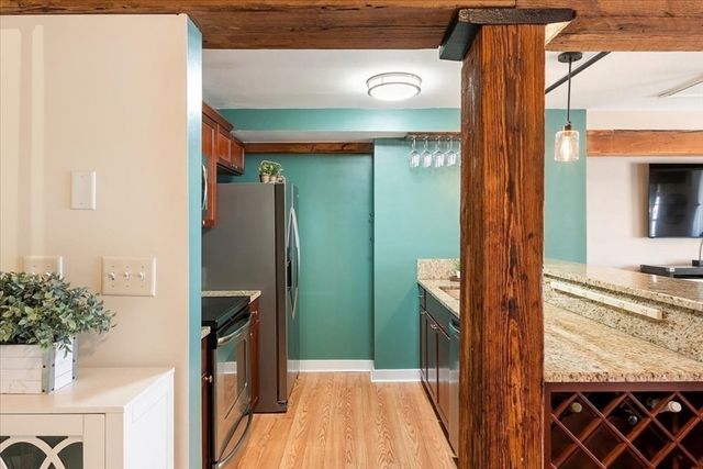 240 Jackson St 314, Lowell, MA 01852
