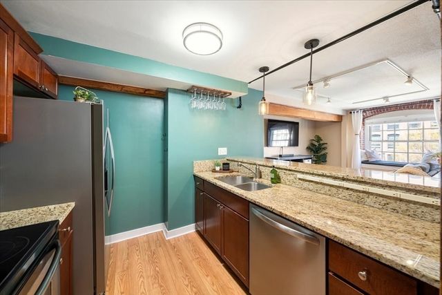 240 Jackson St 314, Lowell, MA 01852
