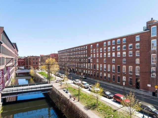 240 Jackson St 314, Lowell, MA 01852