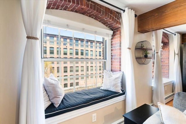 240 Jackson St 314, Lowell, MA 01852