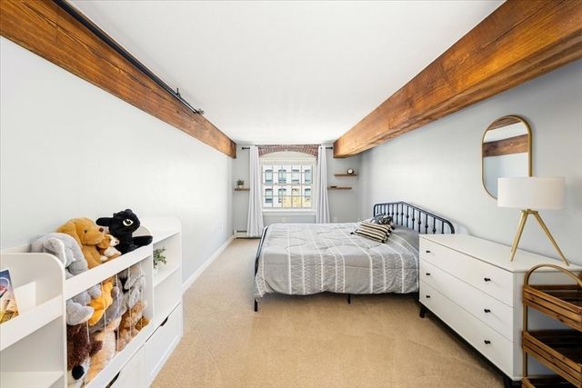 240 Jackson St 314, Lowell, MA 01852