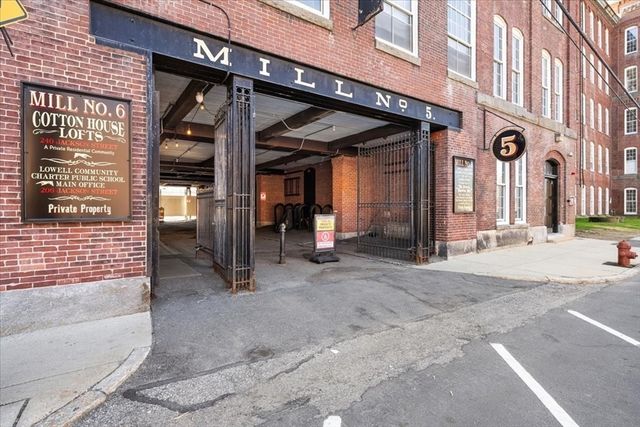 240 Jackson St 314, Lowell, MA 01852