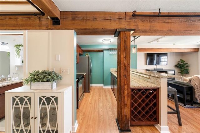 240 Jackson St 314, Lowell, MA 01852