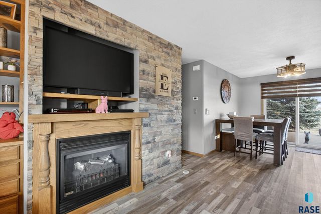 900 N James Ave Avenue, Tea, SD 57064