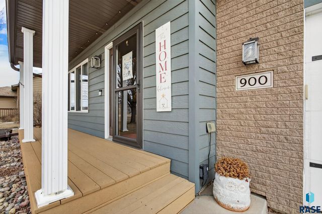 900 N James Ave Avenue, Tea, SD 57064