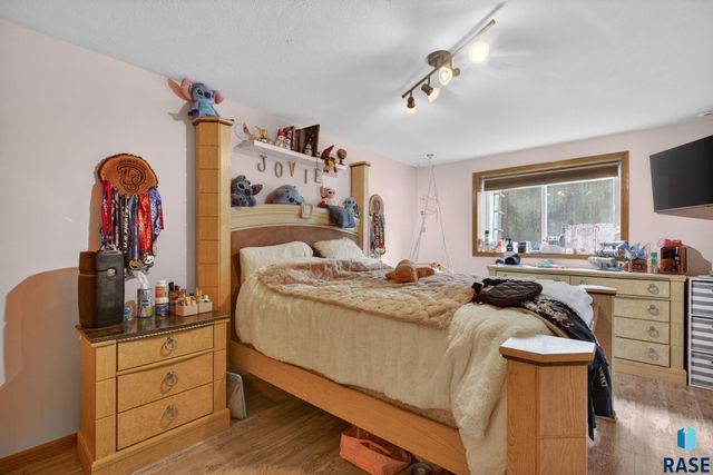 900 N James Ave Avenue, Tea, SD 57064