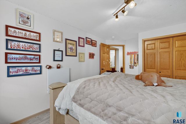 900 N James Ave Avenue, Tea, SD 57064