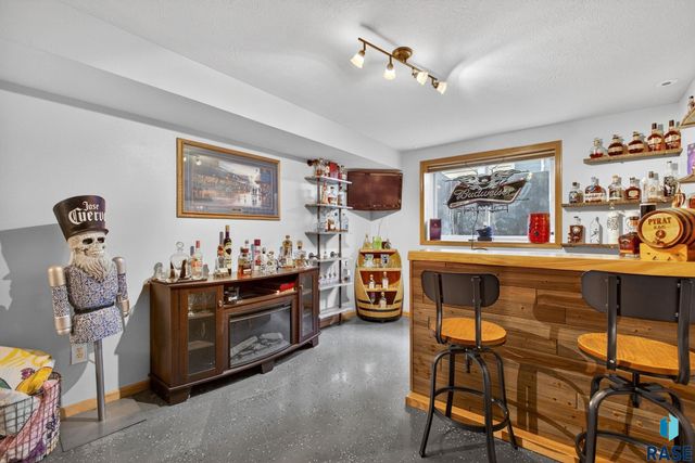 900 N James Ave Avenue, Tea, SD 57064