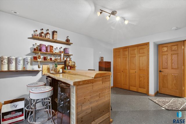 900 N James Ave Avenue, Tea, SD 57064