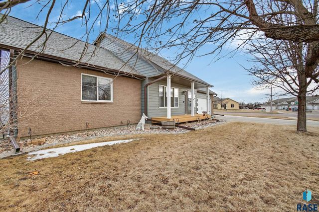 900 N James Ave Avenue, Tea, SD 57064