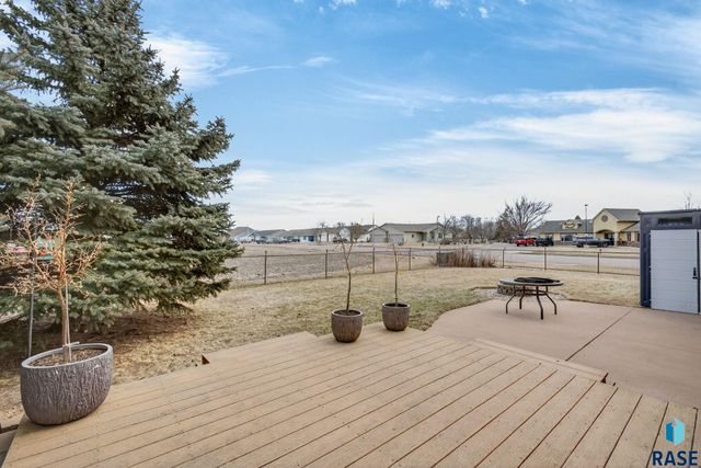 900 N James Ave Avenue, Tea, SD 57064