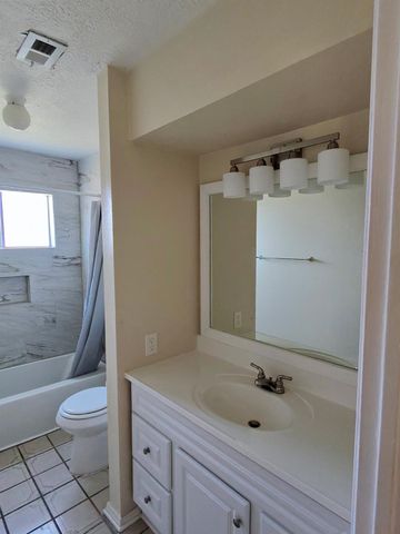 9903 Kent Towne Lane, Sugar Land, TX 77498