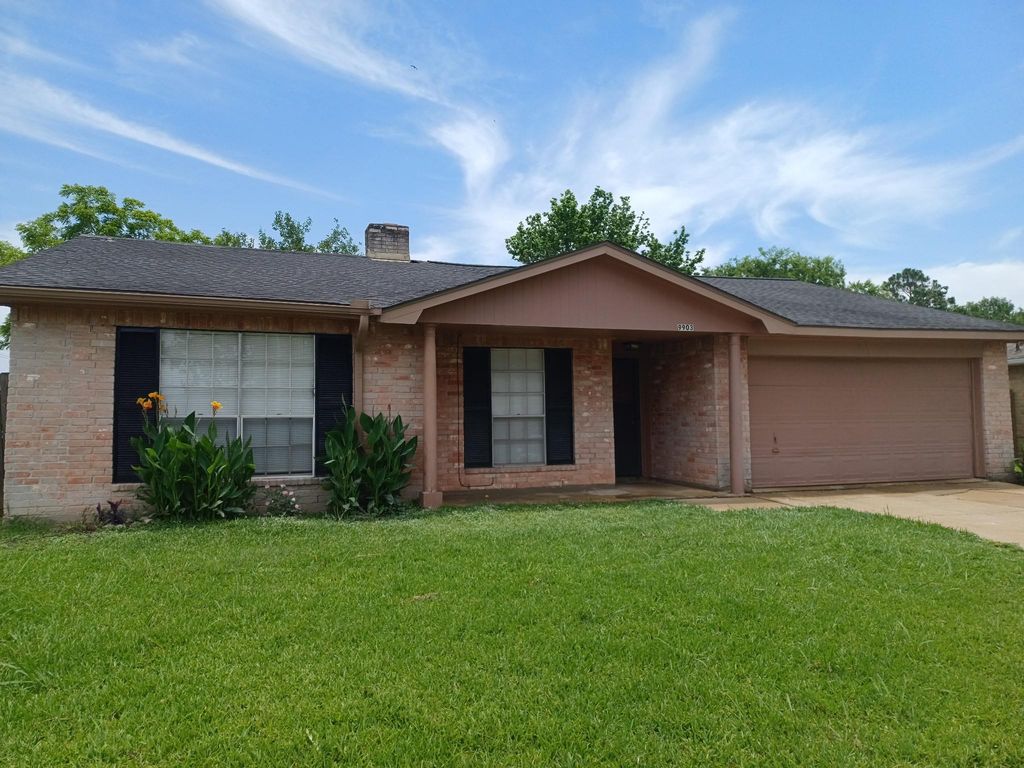 9903 Kent Towne Lane, Sugar Land, TX 77498