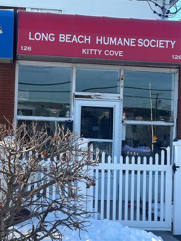 126 Austin Boulevard, Island Park, NY 11558