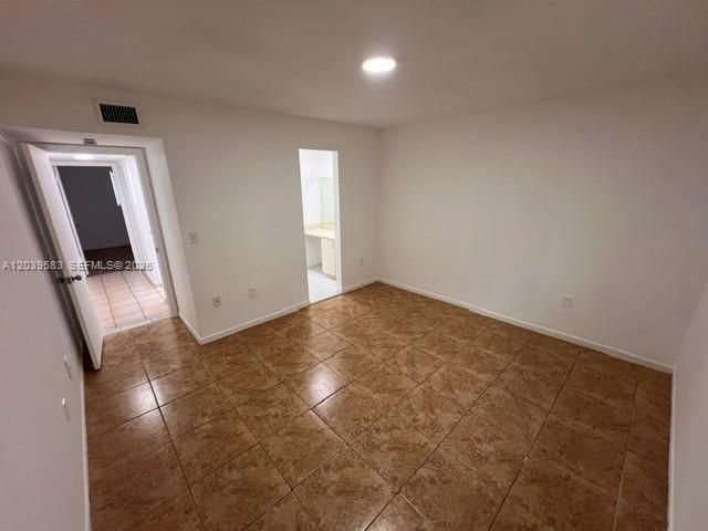 2690 W 76th St 106, Hialeah, FL 33016