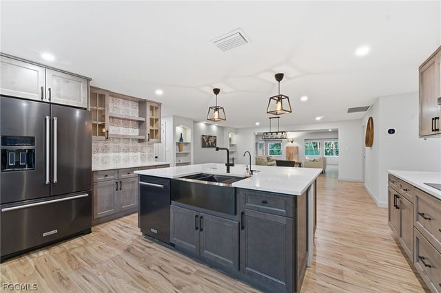 13101 Idylwild RD, Fort Myers, FL 33905