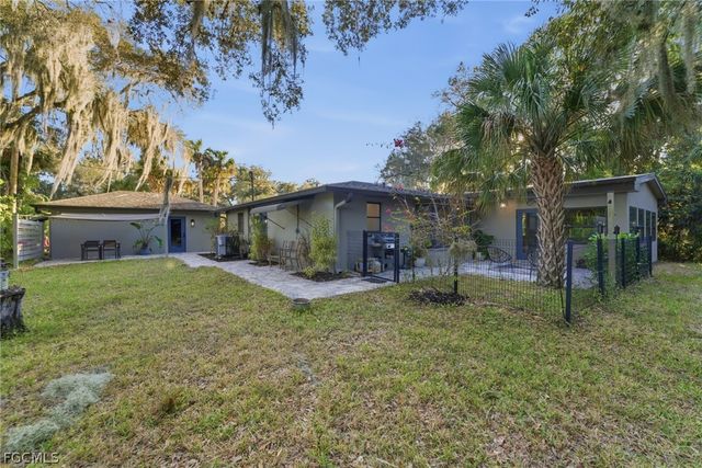 13101 Idylwild RD, Fort Myers, FL 33905