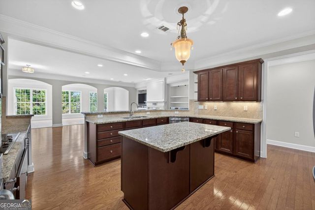 1010 Overlook Cove, Greensboro, GA 30642