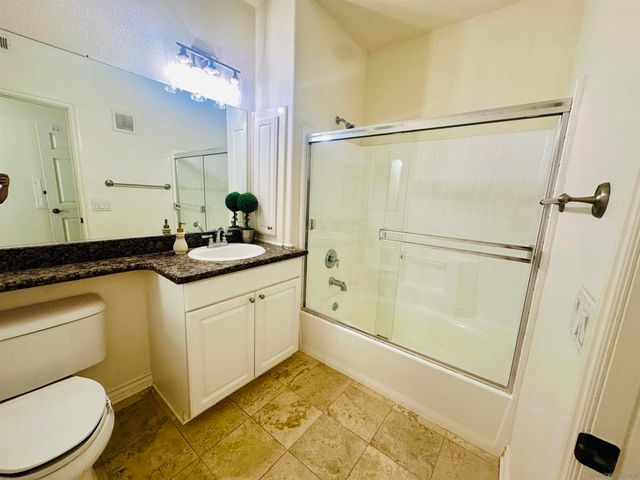 9263 Regents Rd B204, La Jolla, CA 92037