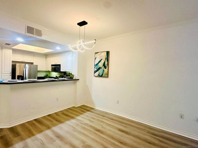 9263 Regents Rd B204, La Jolla, CA 92037