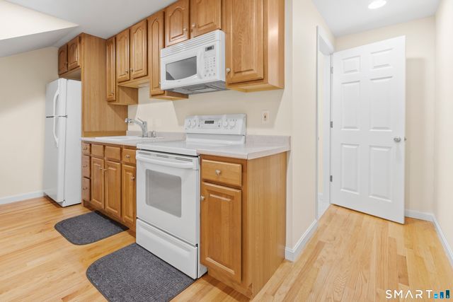 48 Grey Fox Landing, Woodstock, CT 06281