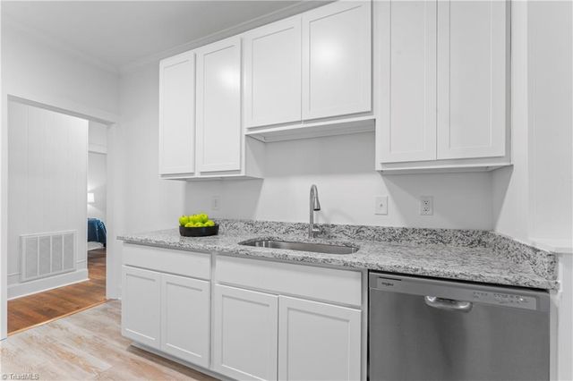 1112 W Webb Avenue, Burlington, NC 27217