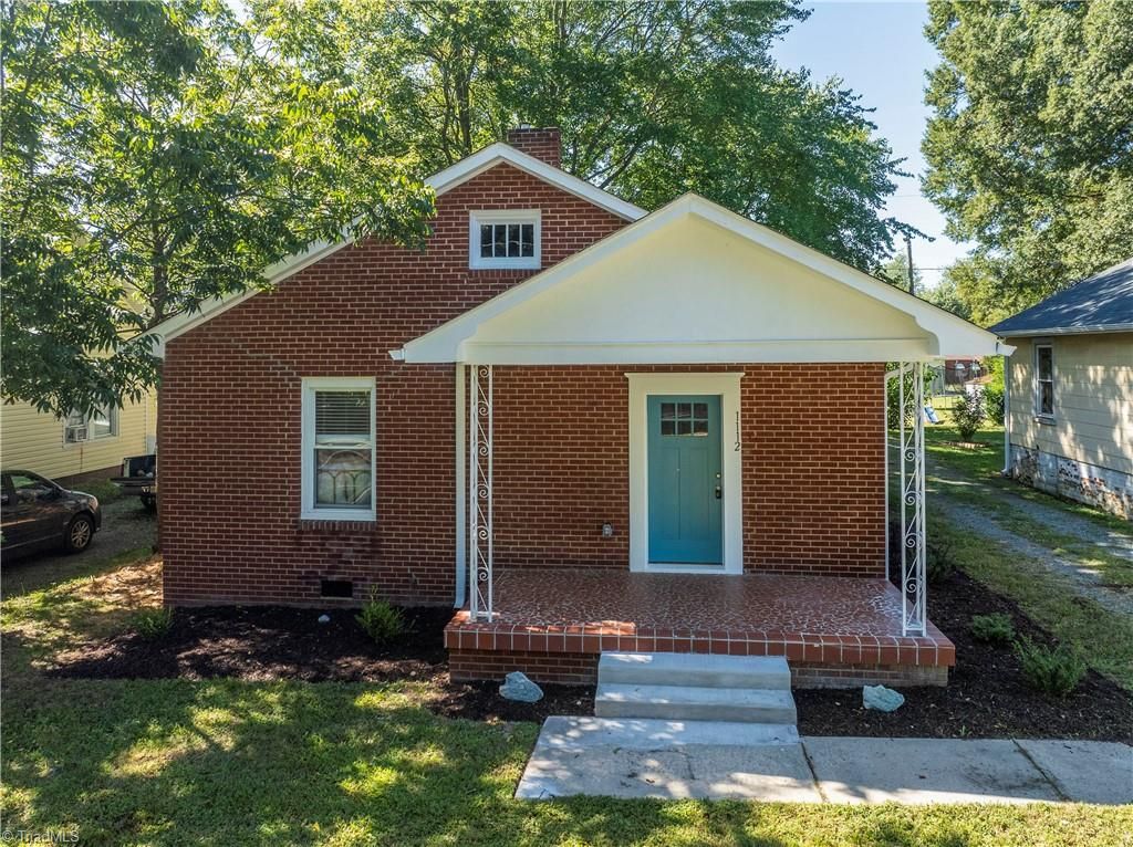 1112 W Webb Avenue, Burlington, NC 27217