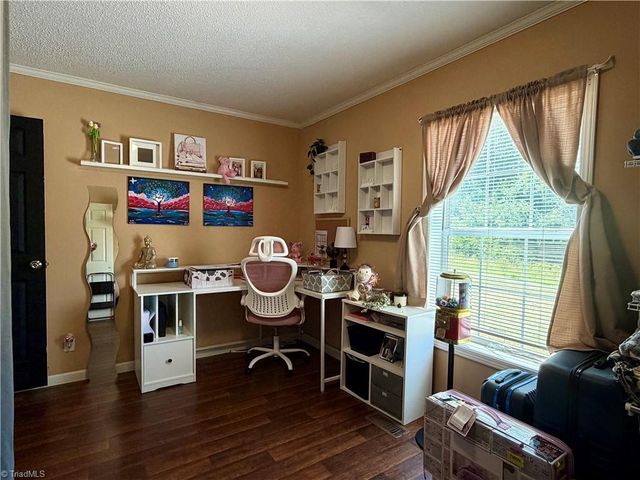 1001 Byrds Curve Road, Elkin, NC 28621