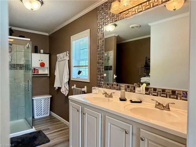 1001 Byrds Curve Road, Elkin, NC 28621