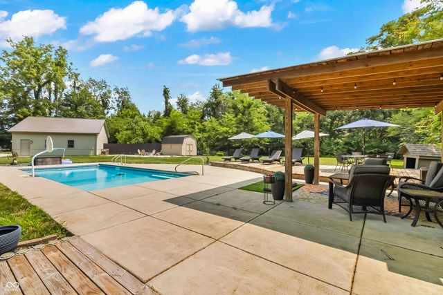 1291 N Blue Spruce Court, Greenfield, IN 46140